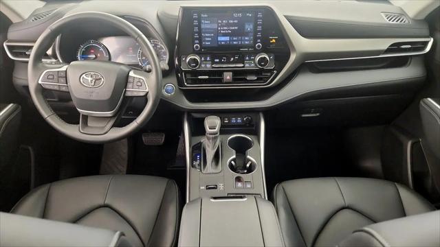 2022 Toyota Highlander Hybrid XLE