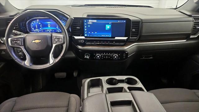 2024 Chevrolet Silverado 1500 2WD Crew Cab Short Bed LT