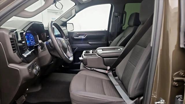 2024 Chevrolet Silverado 1500 2WD Crew Cab Short Bed LT