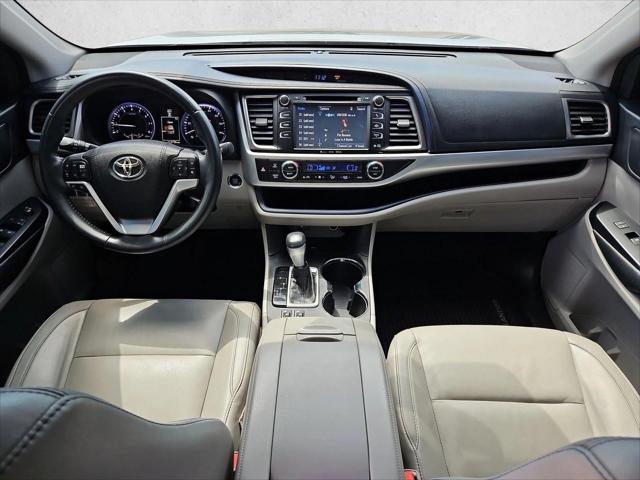 2016 Toyota Highlander XLE V6