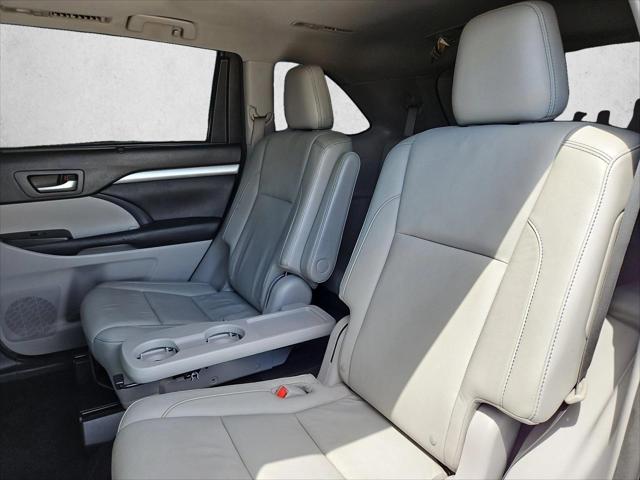 2016 Toyota Highlander XLE V6