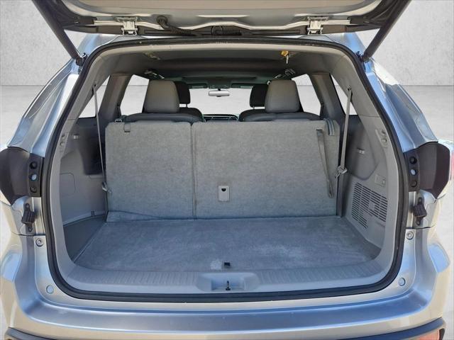 2016 Toyota Highlander XLE V6
