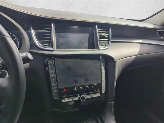 2021 INFINITI QX50 LUXE