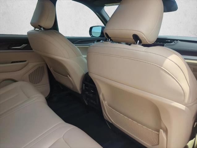 2025 Jeep Grand Cherokee Limited 4x2