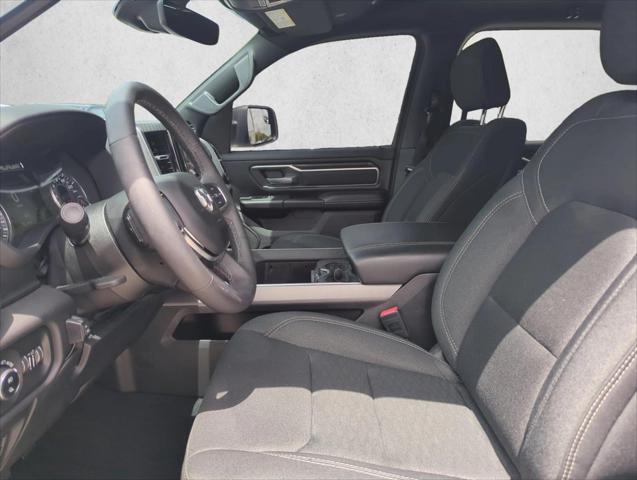 2025 Ram 1500 Big Horn Crew Cab 4x4 5'7" Box