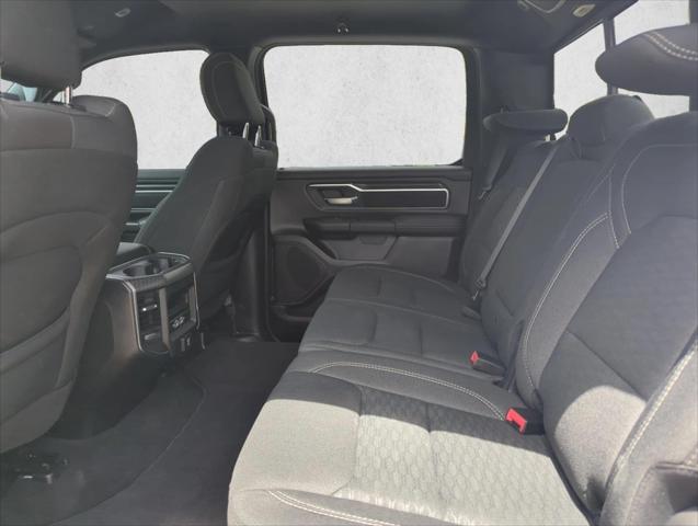 2025 Ram 1500 Big Horn Crew Cab 4x4 5'7" Box