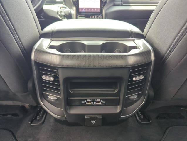 2025 Ram 1500 Big Horn Crew Cab 4x4 5'7" Box