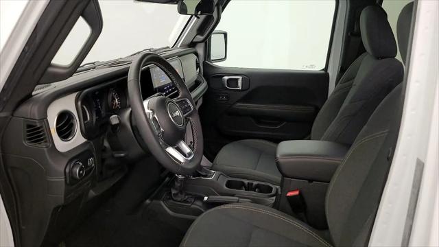 2025 Jeep Wrangler 4-Door Sahara 4x4