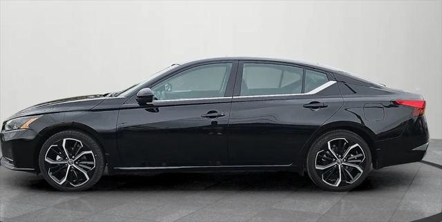 2025 Nissan Altima SR FWD 2025 Nissan Altima SR FWD