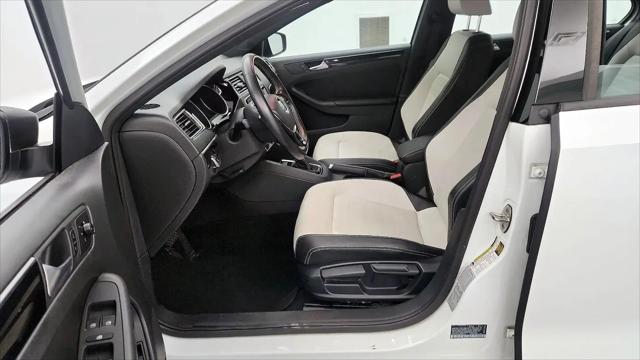 2015 Volkswagen Jetta 1.8T Sport