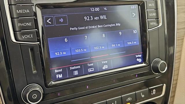 2016 Volkswagen Passat 1.8T SE