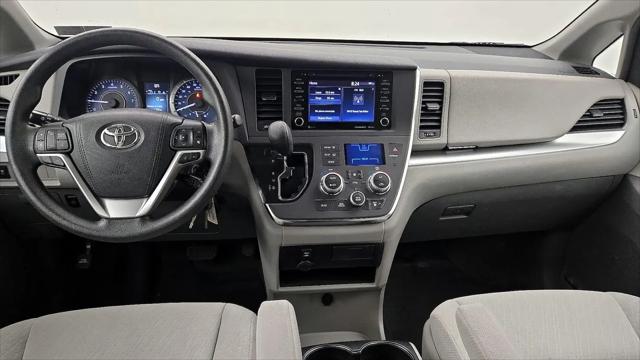 2018 Toyota Sienna LE 7 Passenger
