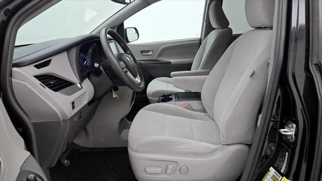 2018 Toyota Sienna LE 7 Passenger