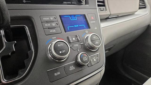 2018 Toyota Sienna LE 7 Passenger