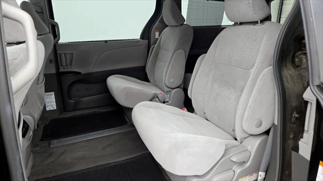 2018 Toyota Sienna LE 7 Passenger