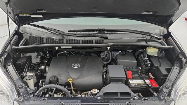 2018 Toyota Sienna LE 7 Passenger