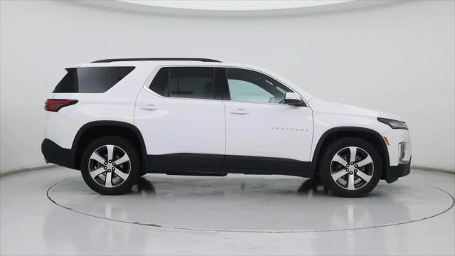 2023 Chevrolet Traverse AWD LT Leather