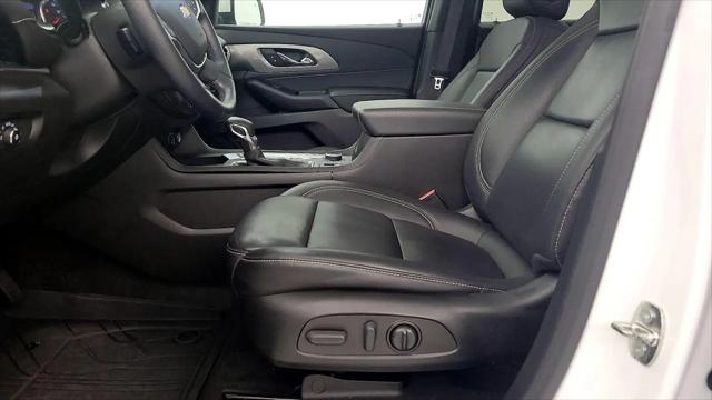 2023 Chevrolet Traverse AWD LT Leather