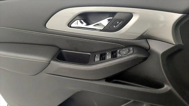 2023 Chevrolet Traverse AWD LT Leather