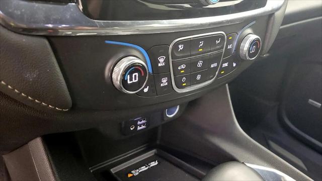 2023 Chevrolet Traverse AWD LT Leather