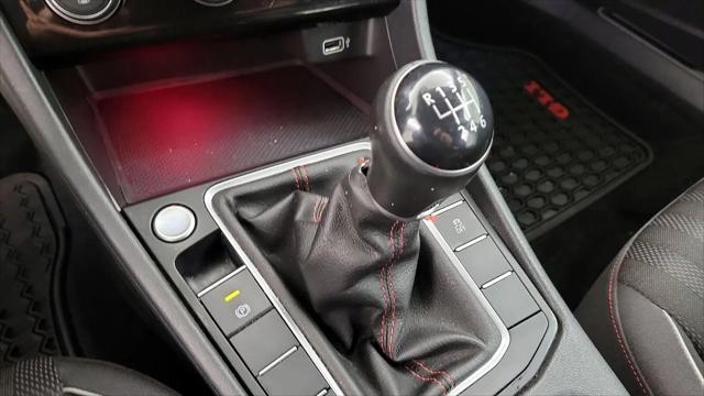 2019 Volkswagen Jetta GLI 2.0T S