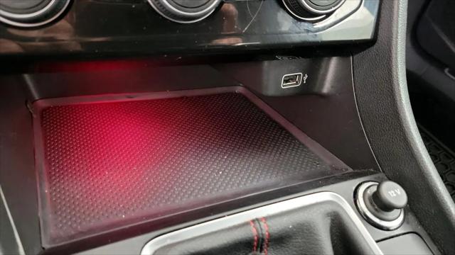 2019 Volkswagen Jetta GLI 2.0T S