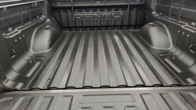 2020 GMC Canyon 4WD Crew Cab Short Box Denali
