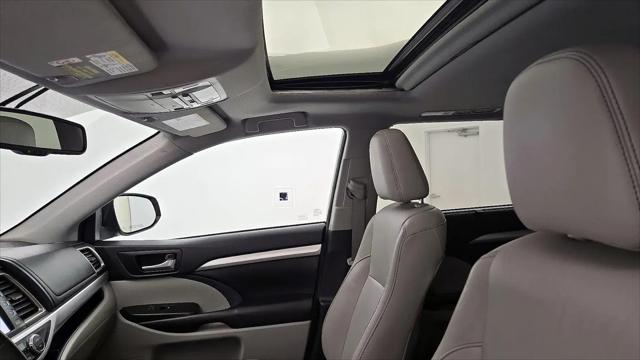 2016 Toyota Highlander XLE V6