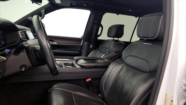 2023 Jeep Grand Wagoneer L Series II 4x4