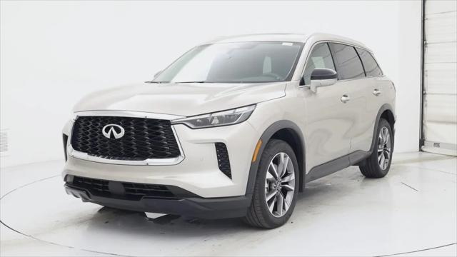 2023 INFINITI QX60 LUXE