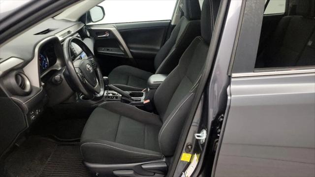 2017 Toyota RAV4 Hybrid XLE