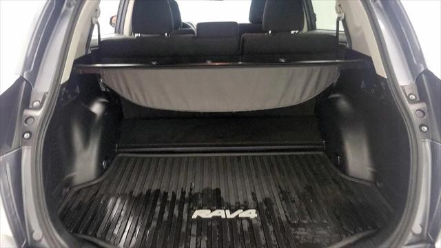 2017 Toyota RAV4 Hybrid XLE