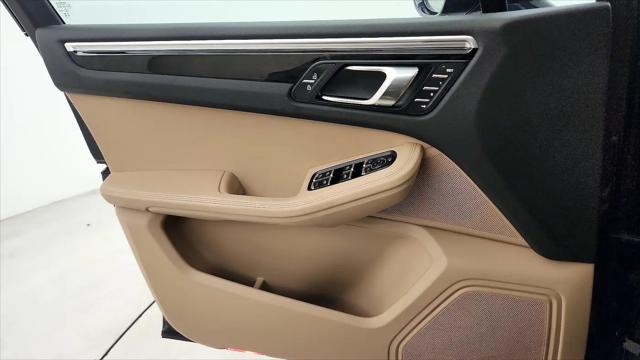 2023 Porsche Macan T