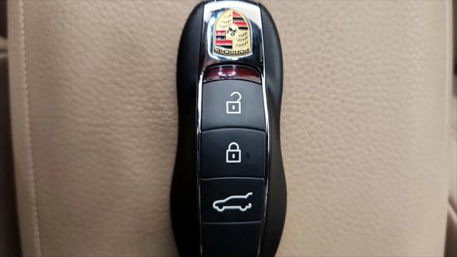 2023 Porsche Macan T