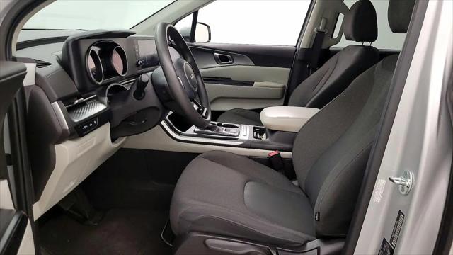 2023 Kia Carnival MPV LX