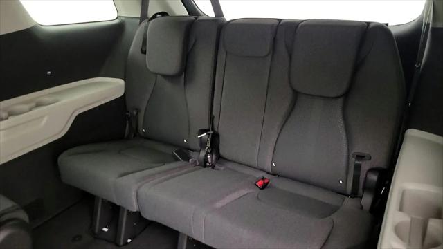 2023 Kia Carnival MPV LX
