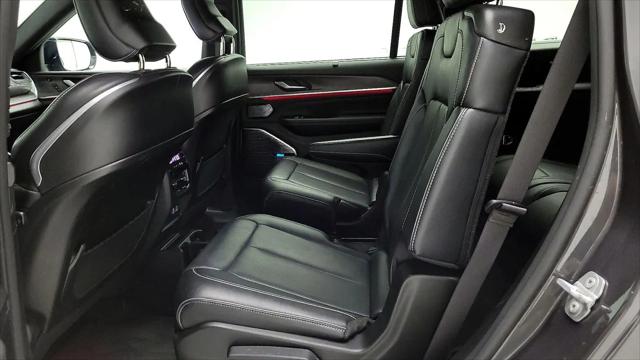 2022 Jeep Grand Cherokee L Overland 4x4