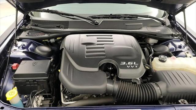 2014 Dodge Challenger SXT Plus