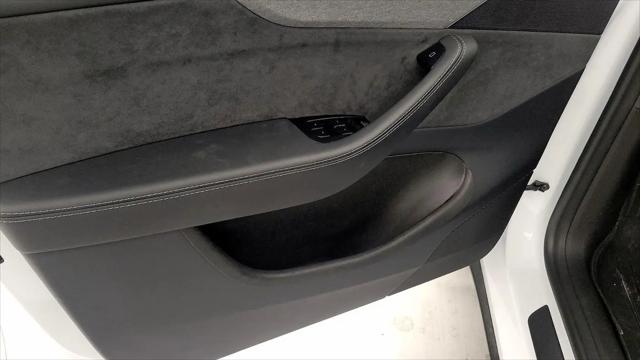 2026 Tesla Model Y Premium Rear-Wheel Drive