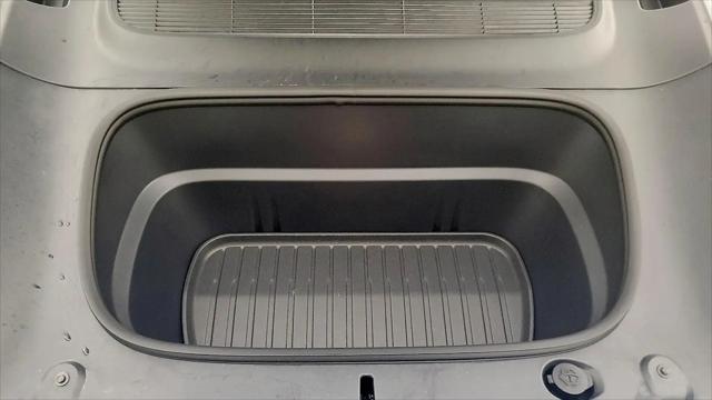 2026 Tesla Model Y Premium Rear-Wheel Drive