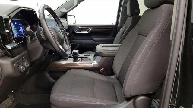 2022 Chevrolet Silverado 1500 4WD Crew Cab Standard Bed LT