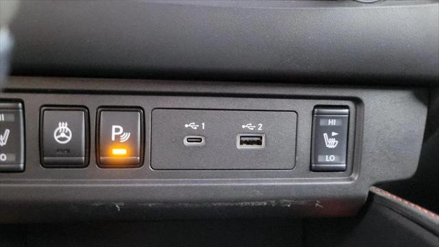 2022 Nissan Frontier Crew Cab PRO-X 4x2