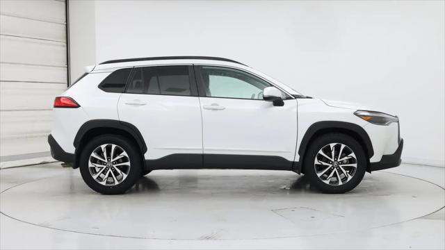 2022 Toyota Corolla Cross XLE