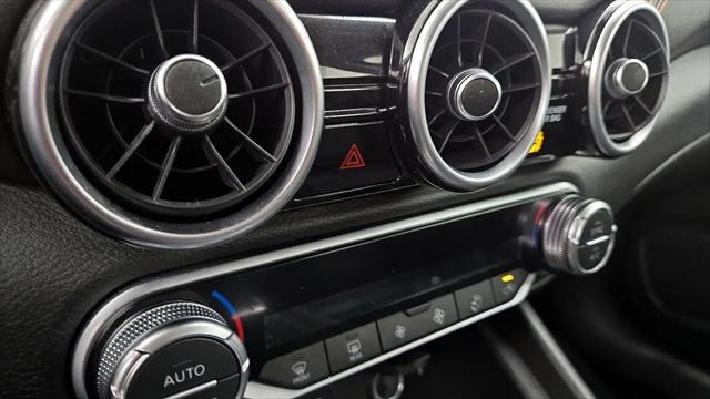 2023 Nissan Sentra SR Xtronic CVT