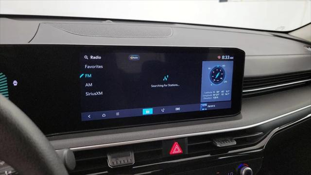 2025 Kia K5 LXS