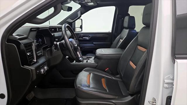 2024 GMC Sierra 3500HD 4WD Crew Cab Standard Bed AT4