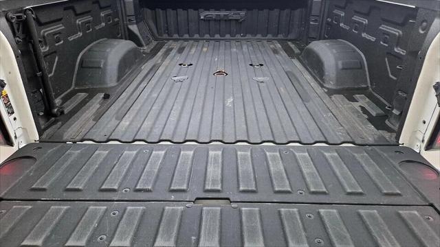 2024 GMC Sierra 3500HD 4WD Crew Cab Standard Bed AT4