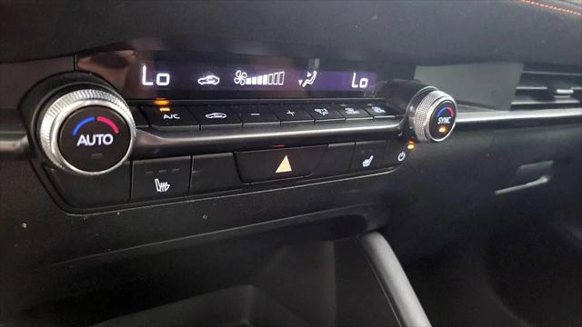 2024 Mazda Mazda3 2.5 Carbon Turbo