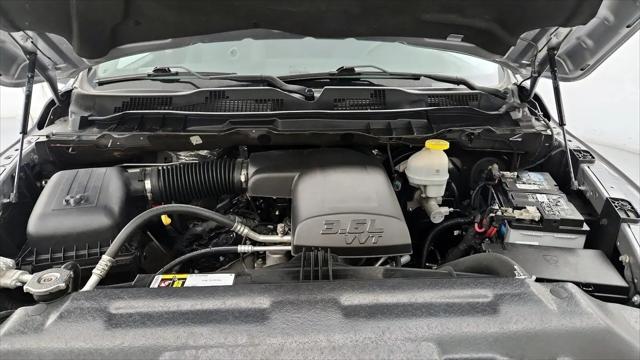 2022 Ram 1500 Classic SLT Crew Cab 4x2 5'7" Box