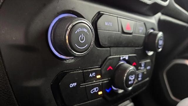 2020 Jeep Renegade Jeepster FWD